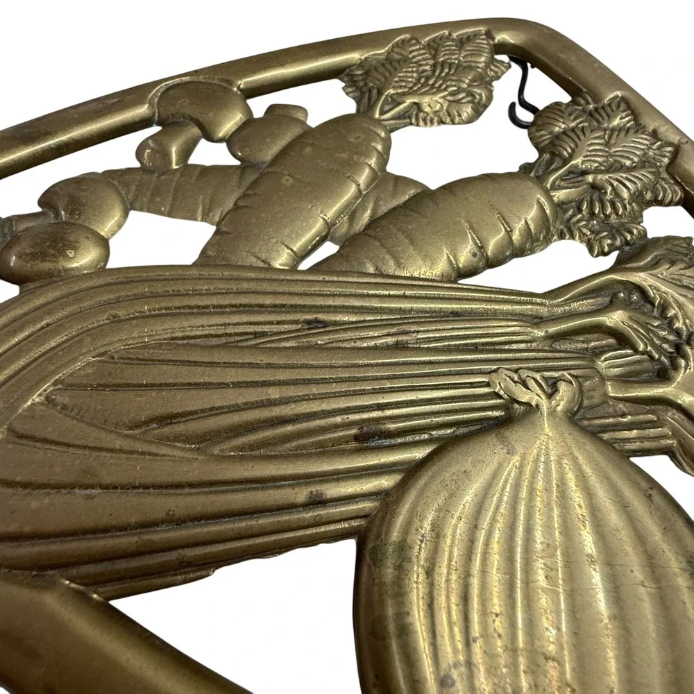 Borhay Brass Vegetable Trivet Wall Decor Gold Good 1983 Italy Carrots‎ Onion Fan